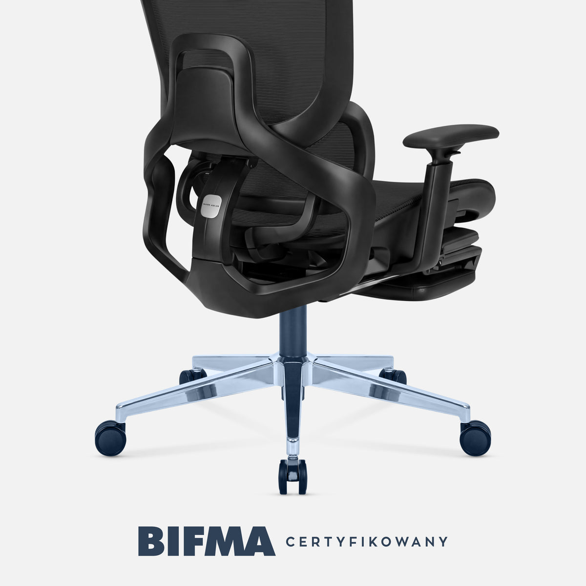 Fotel ergonomiczny z podnóżkiem Mark Adler Expert 9.3 Black