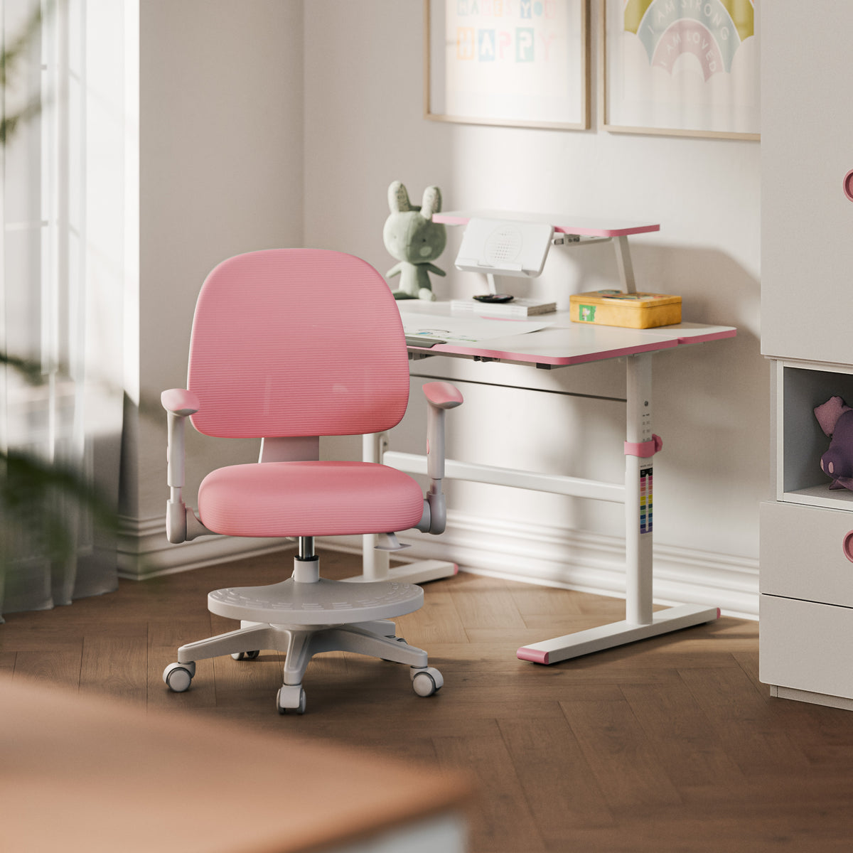 Ergonomiczny fotel obrotowy dla dzieci