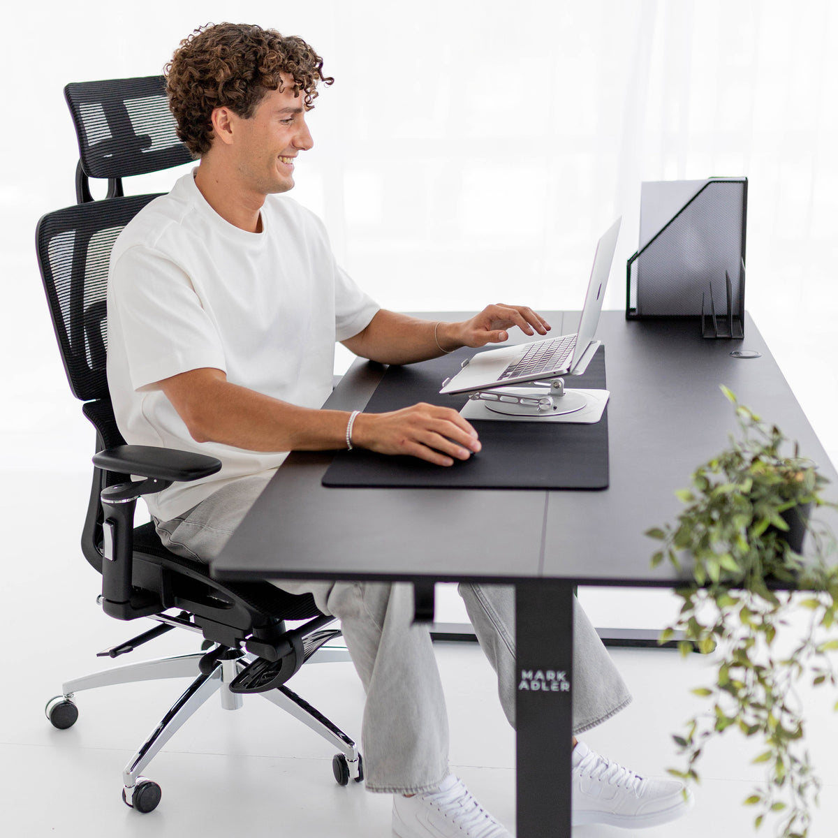 Ergonomiczne biurko do domu i biura